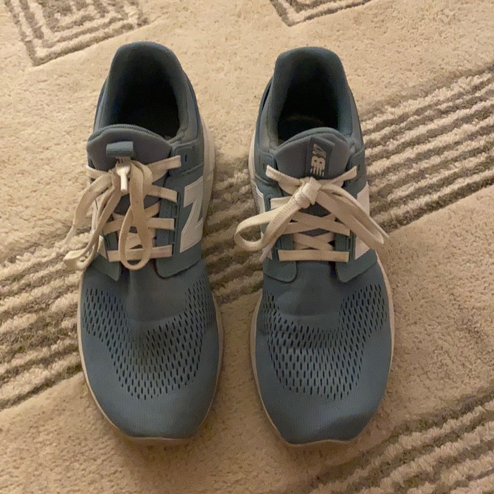New Balance 247 Sneakers